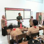 Babinsa Koramil 08/Duren Sawit Sosialisasikan Rekrutmen TNI AD Kepada Pelajar SMA Perguruan Rakyat-2