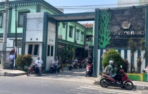 Kontradiksi Seragam Rp1,6 Juta di MAN 1 Jombang, Kemenag Tegaskan Komite Tak Boleh Atur Pengadaan
