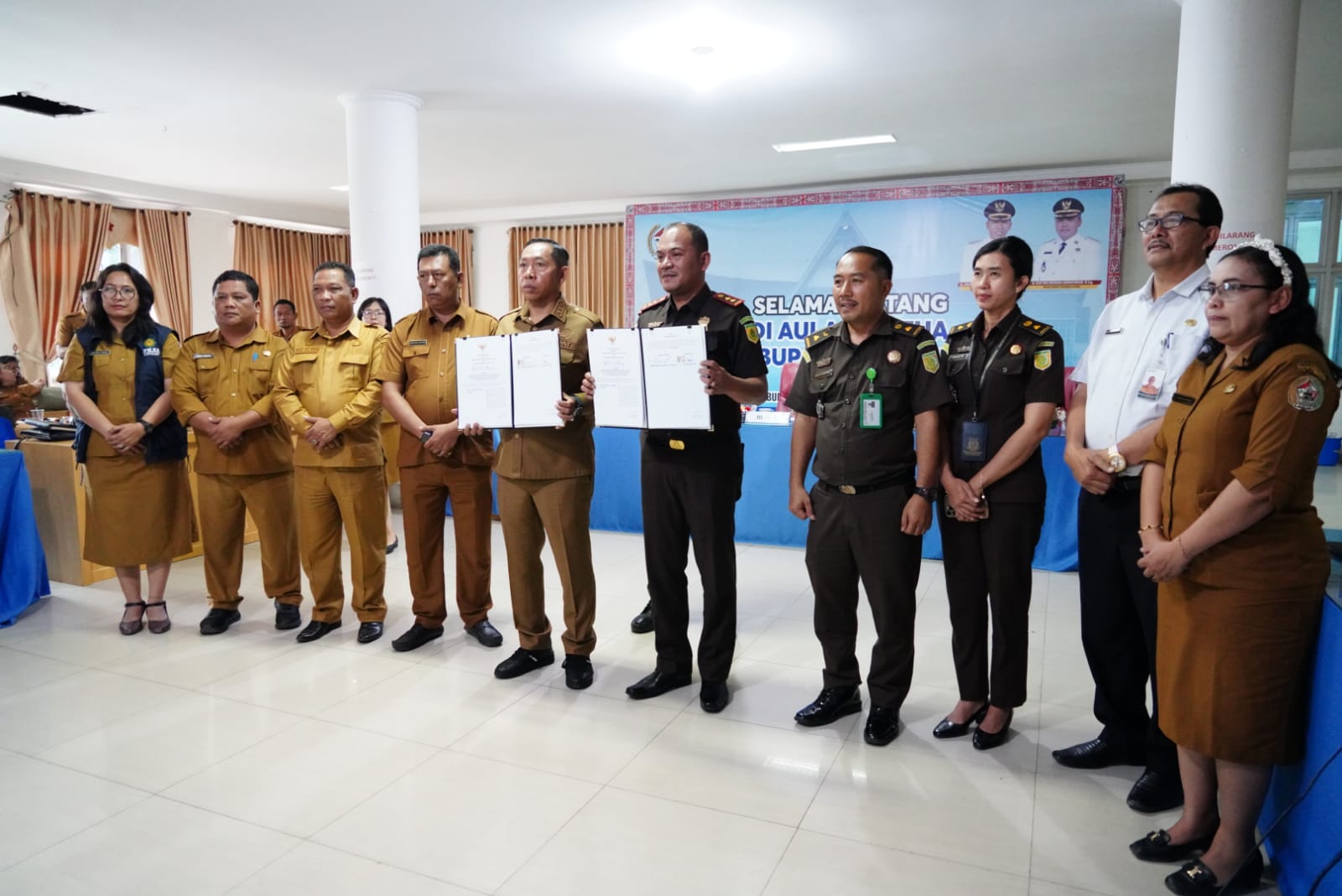 Bupati JTP Hutabarat Hadiri Peluncuran Program “Jaksa Sahabat Pendidik”