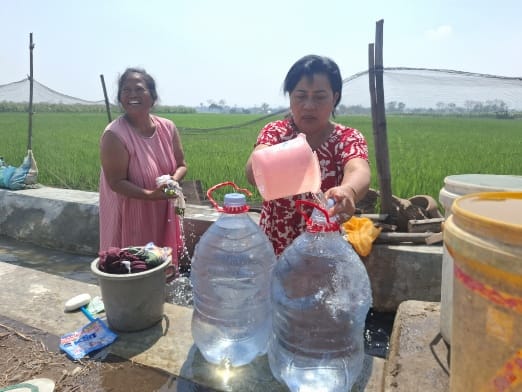 Pompa Irigasi Beroperasi, Puluhan Sumur Warga Mojowarno Mengering