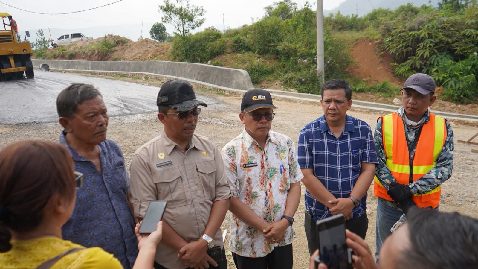 Pemkab Toba Benahi Akses Jalan Sibodiala–Gurgur, Dorong Pariwisata dan Ekonomi