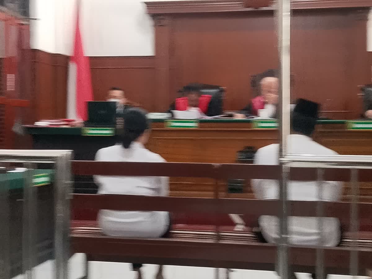 Foto: Sidang tuntutan kasus dugaan penipuan investasi buah impor Rp138 miliar dengan dua terdakwa di Pengadilan Negeri Surabaya.