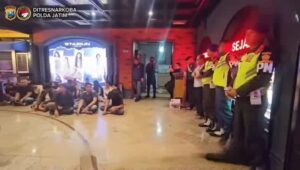 Polda Jatim Razia 3 Tempat Hiburan Malam di Surabaya, 20 Orang Positif Narkoba