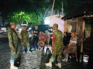 Koramil 03/Teluk Pucung Perkuat Keamanan Lingkungan Melalui Patroli Malam Rutin