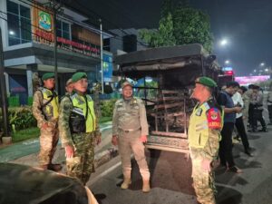 Sinergi Aparat Keamanan, Koramil 01/Kranji Hadir Pastikan Lingkungan Tetap Aman dan Kondusif