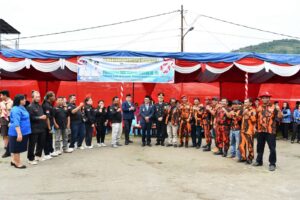 Pemkab. Samosir Peringati Hari Sumpah ke-98, Wabup Serahkan 781 SK PPPK Paruh Waktu