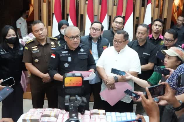 Foto: Kejaksaan Tinggi Jawa Timur mendalami dugaan pungli perizinan tambang dengan dugaan aliran dana Rp687,5 juta.