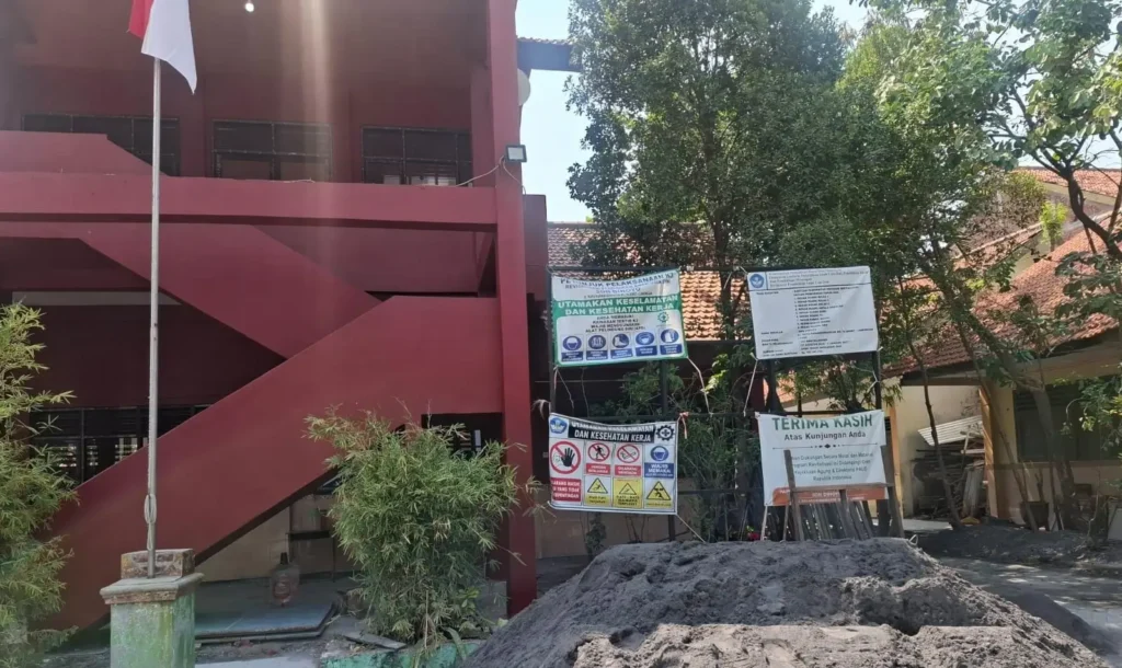 Revitalisasi Sekolah Dinoyo Lamongan Diduga Diwarnai Pemotongan Anggaran