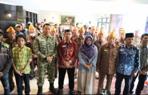 Sambut HUT TNI ke-81, Kodim 0502/Jakarta Utara Bagikan Tali Asih kepada Veteran, Ojol, Wartawan, dan Anak Yatim