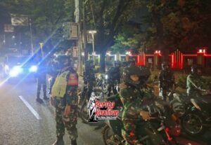 Wujudkan Keamanan, Koramil 01/Kranji dan Aparat Gabungan Gelar Patroli Malam