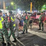 Perkuat Kamtibmas, Koramil 02/Pondok Gede dan Aparat Keamanan Laksanakan Patroli Bersama Jaga Wilayah