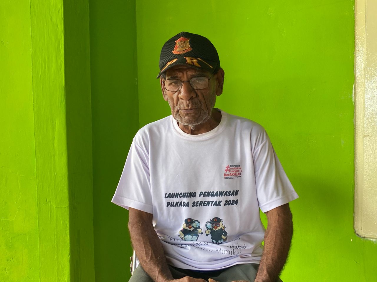 Sambut Paskah, Arnold Ronsumbre Ajak Masyarakat Papua Bersatu dan Bergandengan Tangan